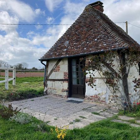 הוילה Sainte-Marguerite-des-Loges Tiny House Du Haras Cour Lozey מראה חיצוני תמונה