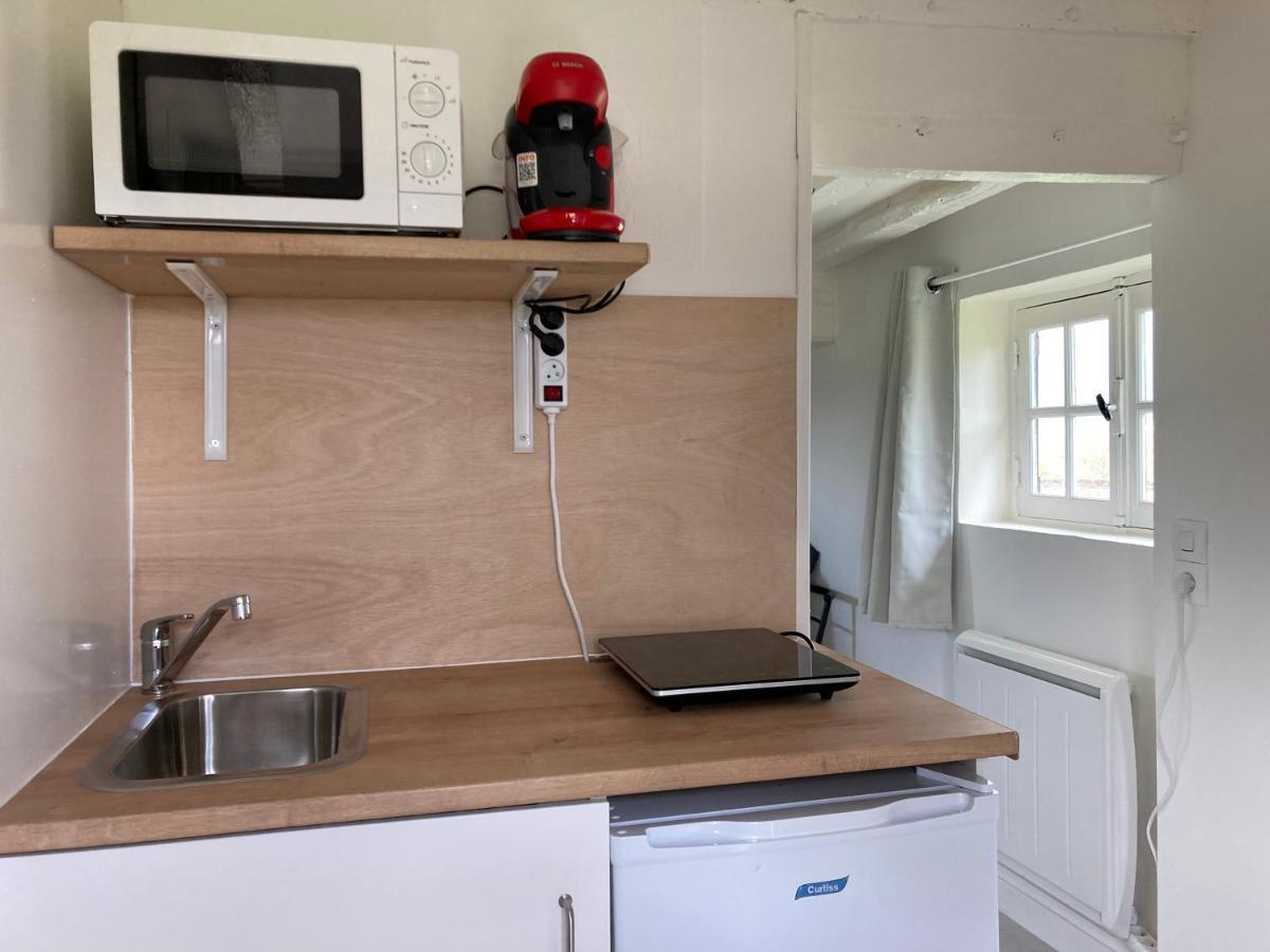 הוילה Sainte-Marguerite-des-Loges Tiny House Du Haras Cour Lozey מראה חיצוני תמונה